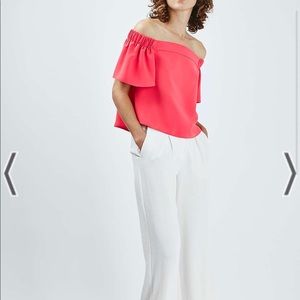 'Livi' Off the Shoulder Bardot Top
TOPSHOP